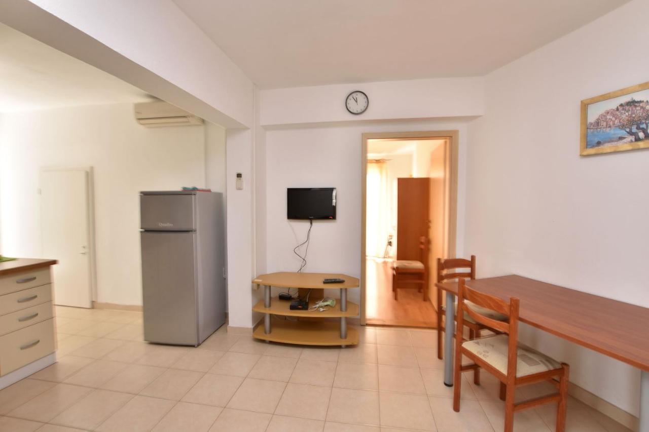פרימוסטן Apartments Jere מראה חיצוני תמונה